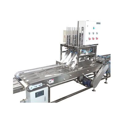 Αυτόματη sleeving συσκευή κώνων διευθετήσιμη για το διαφορετικό μέγεθος μανικιών κώνων παγωτού